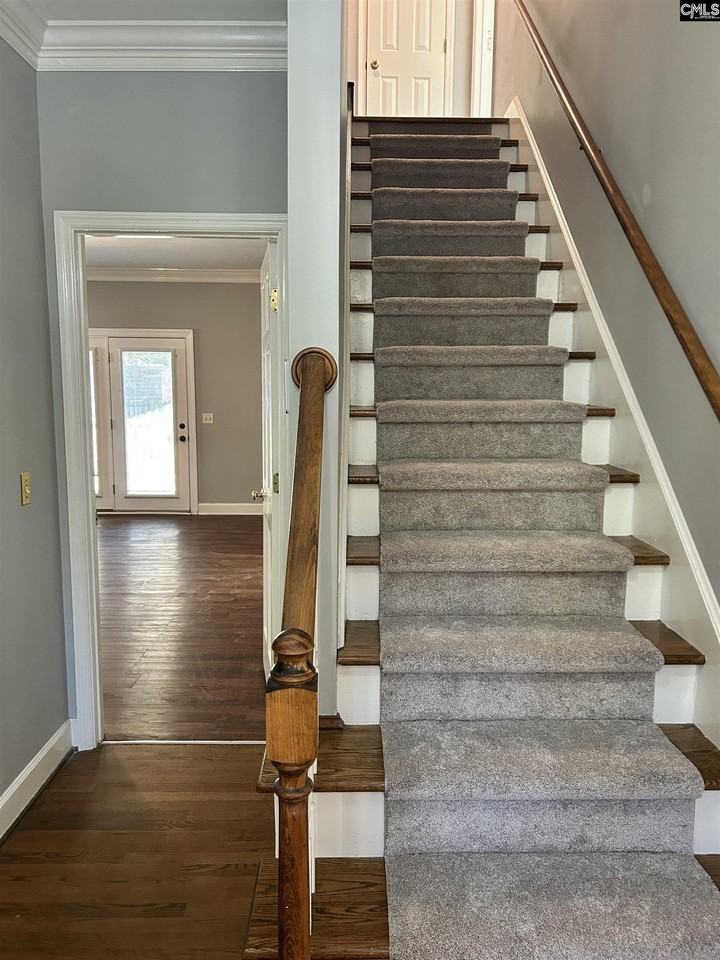 305 Dean Hall Ln - Photo 7 of 50