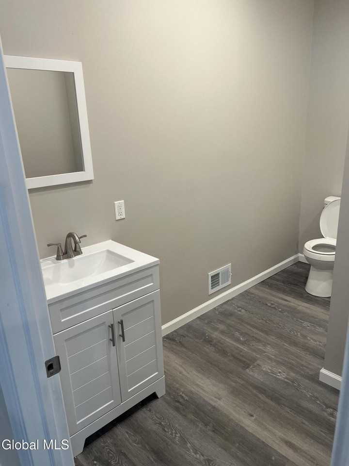 253 6th Ave - Photo 3 of 27