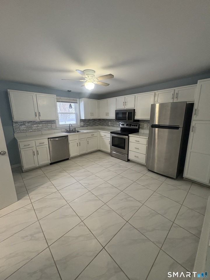 19 Harold Rd - Photo 4 of 20