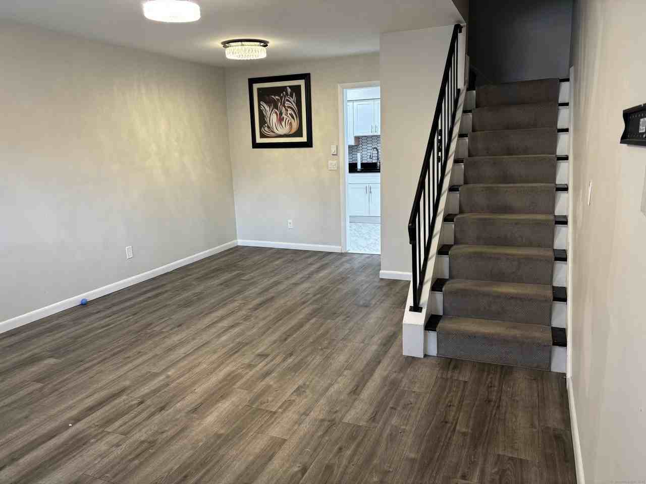 7 Arch St #1 - Photo 3 of 15