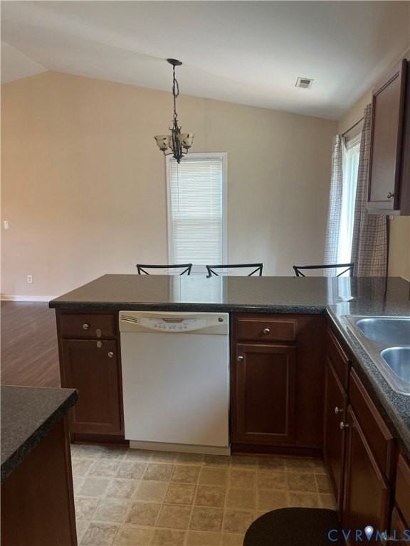 9055 Castle Point Rd - Photo 5 of 19