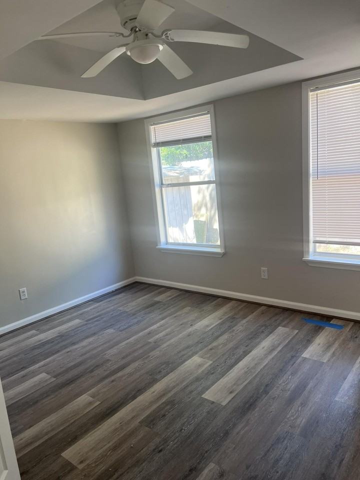 2363 Susan Dr - Photo 2 of 16