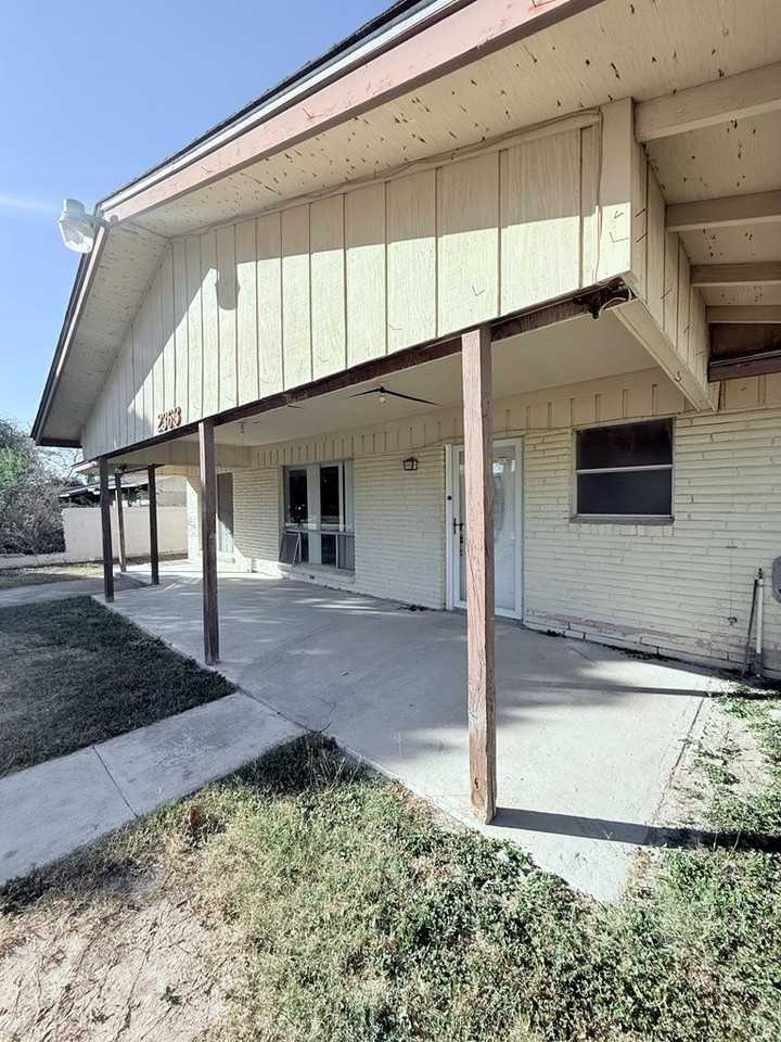 2363 Lorilee Dr - Photo 3 of 21