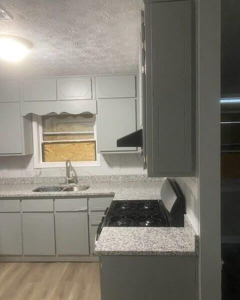 1136 Summer Brook Rd - Photo 2 of 10