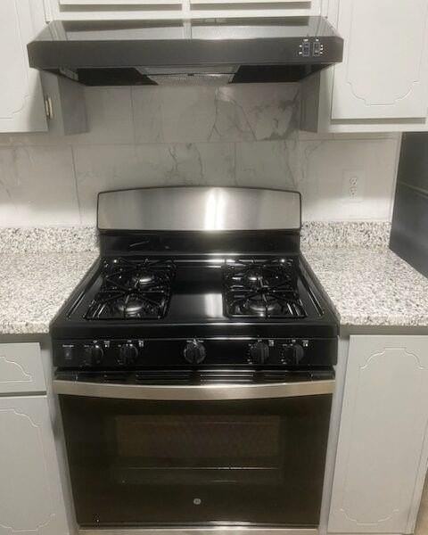 1136 Summer Brook Rd - Photo 5 of 10