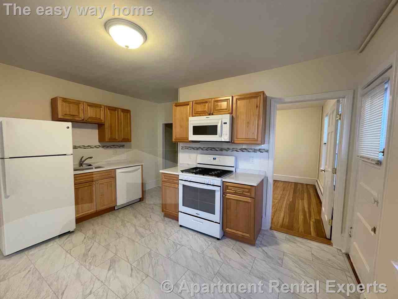 42 Linden Ave #1 - Photo 5 of 14