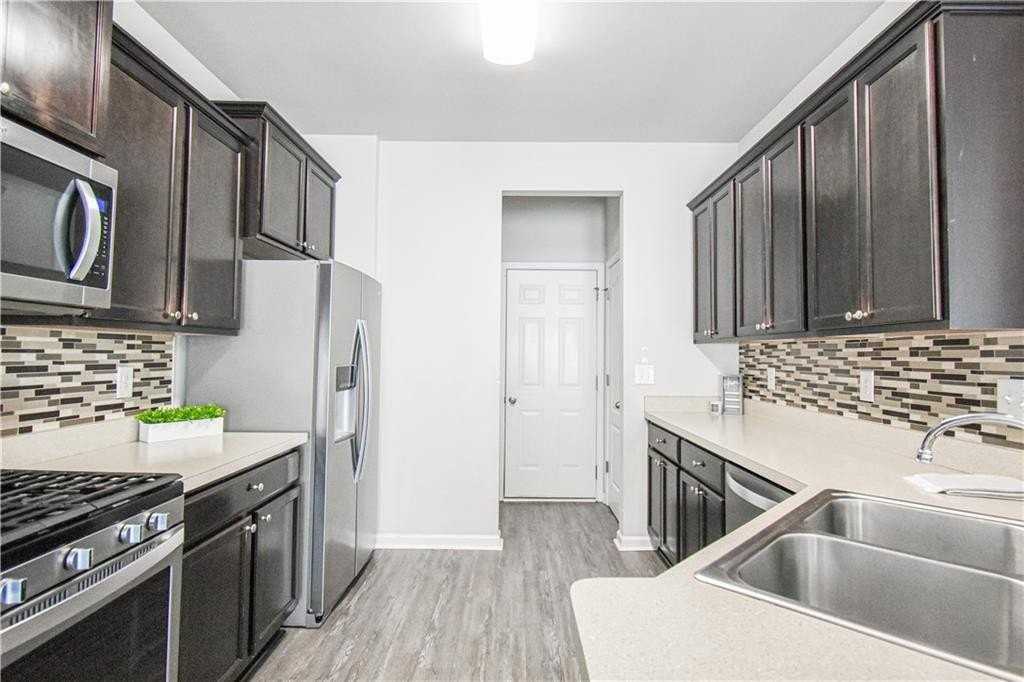 158 Townview Dr - Photo 7 of 50