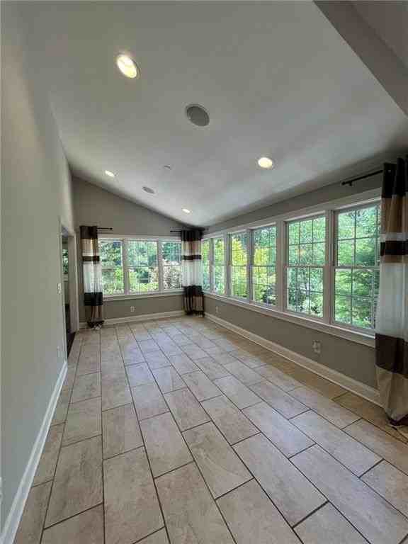 2237 Chimney Springs Dr - Photo 5 of 31