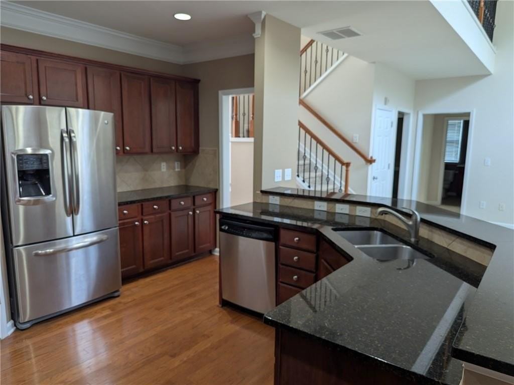 430 Floral Pl - Photo 7 of 26