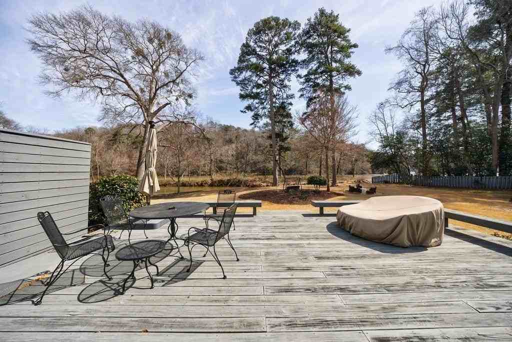 1011 Riverbend Club Dr Se - Photo 4 of 42