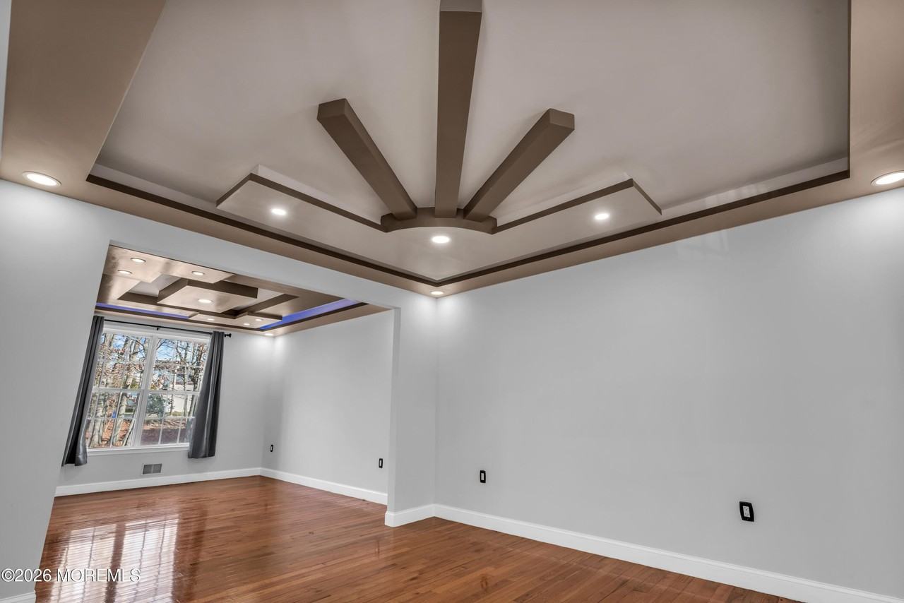 4 Reuben Ct - Photo 7 of 49