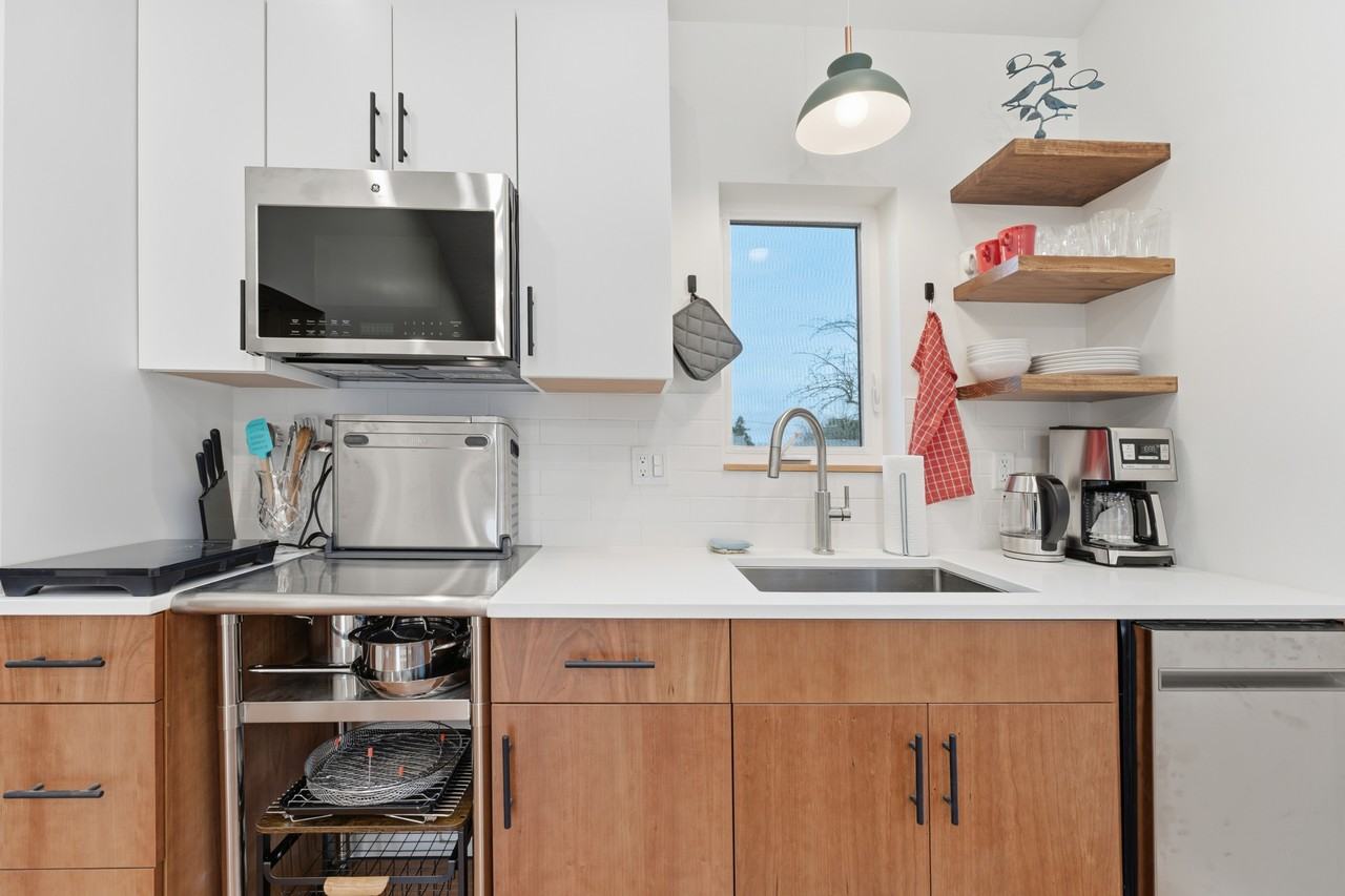 5003 Ne Mason St #1 - Photo 2 of 21