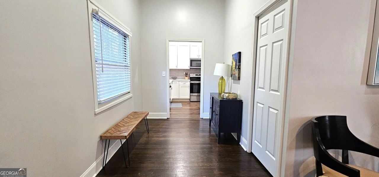 2511 Susan Ln Sw - Photo 4 of 15