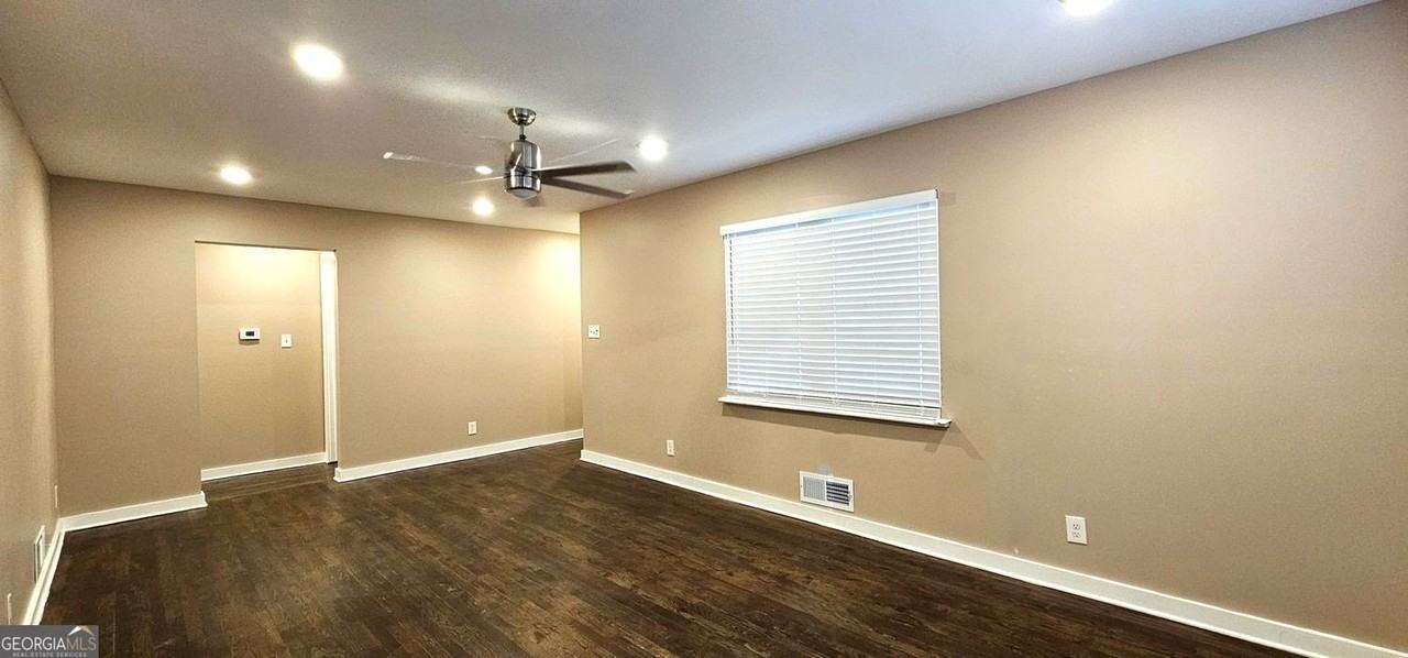 1291 Lorenzo Dr Sw - Photo 2 of 17