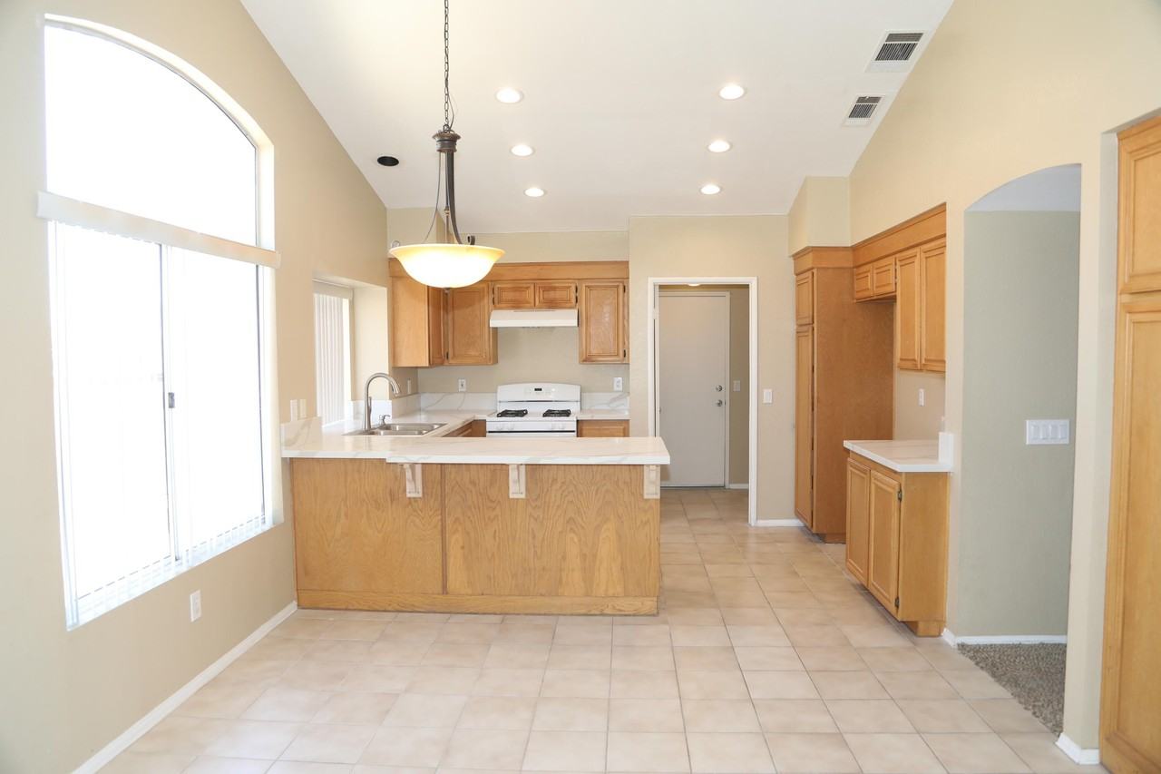 6252 Granite Ct - Photo 7 of 15