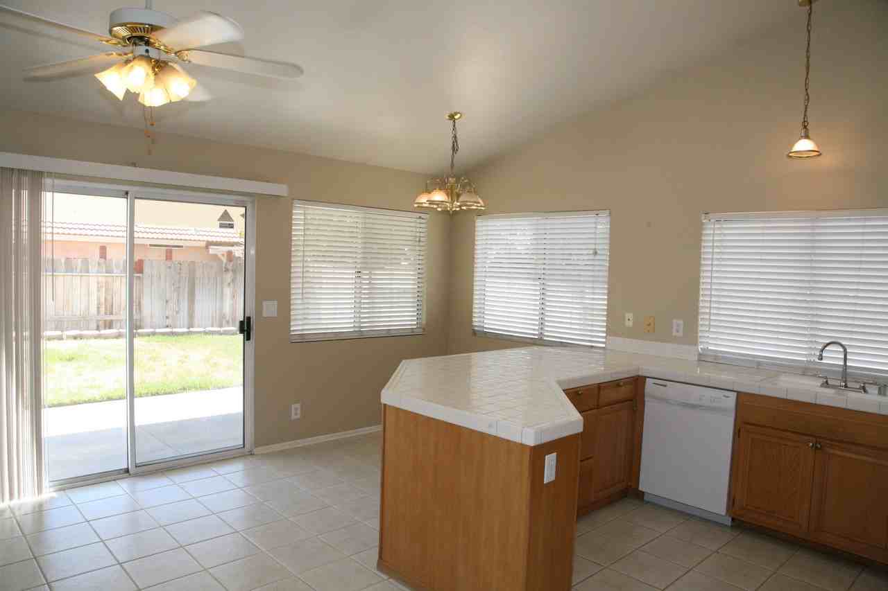 44211 Agave Cir - Photo 3 of 15