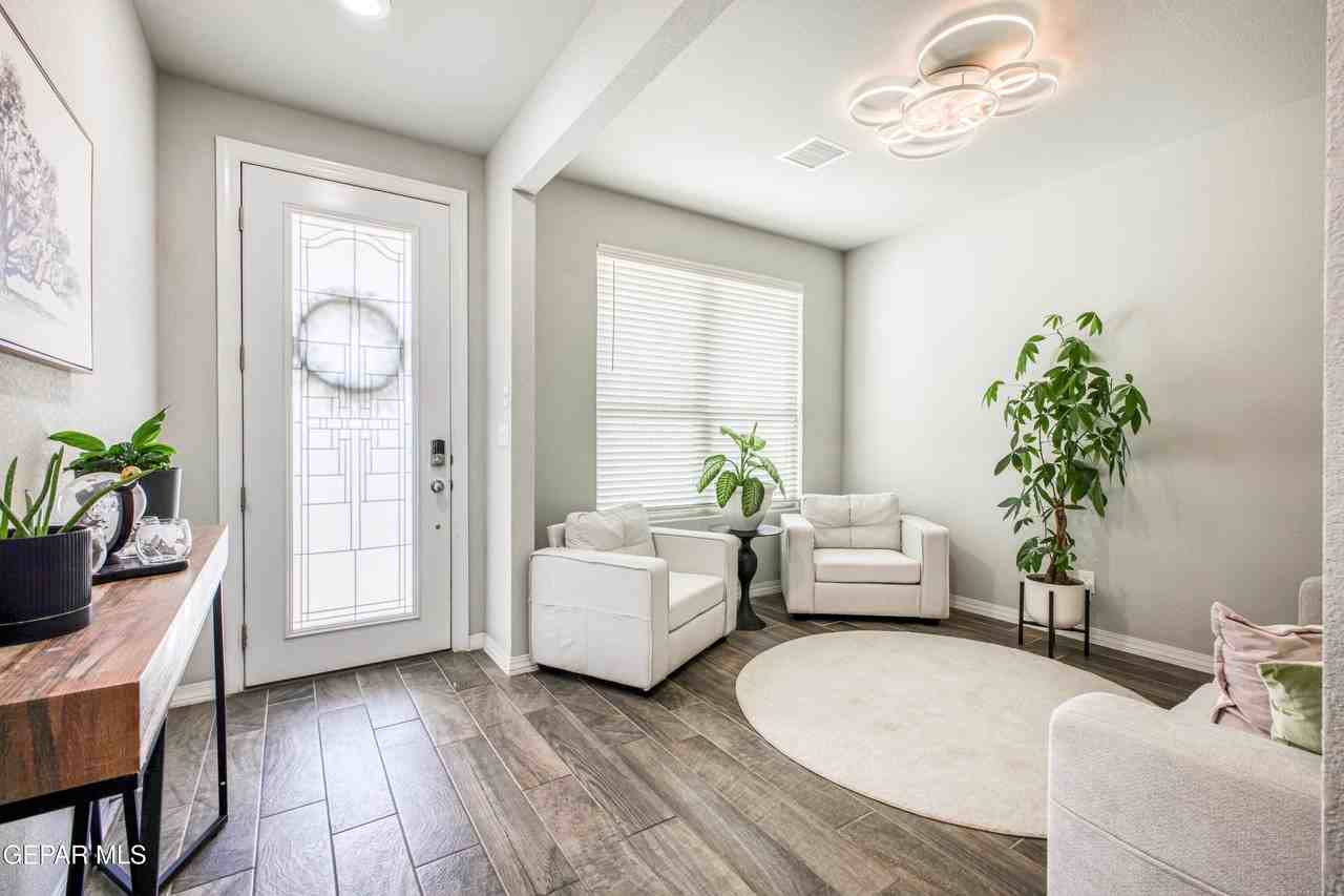 1621 Sam Dominguez St - Photo 6 of 50