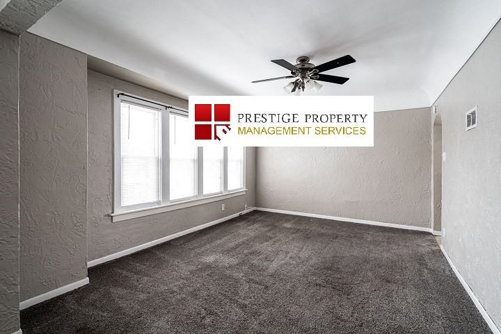 5832-5834 W Walker St Uppr - Photo 5 of 10