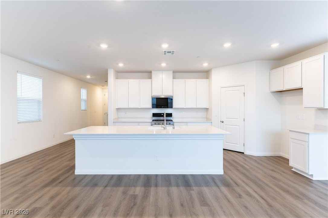 Magical Dr - Photo 4 of 25