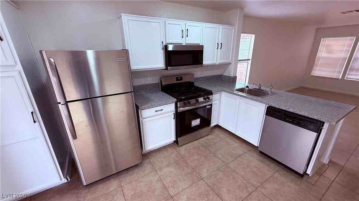 788 Salt Flats Cir - Photo 6 of 19