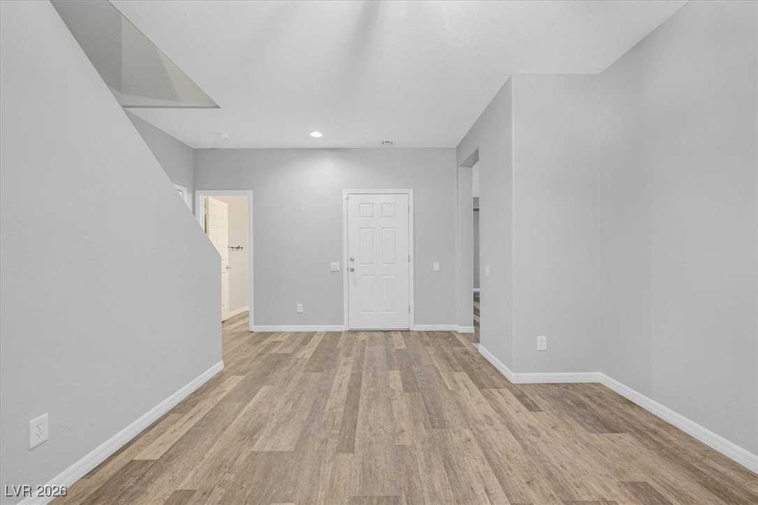 2773 Drummossie Dr - Photo 3 of 40