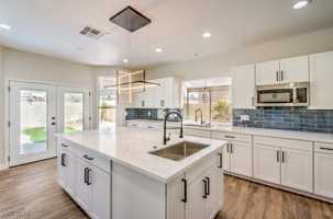 featured image of 290 Francisco St