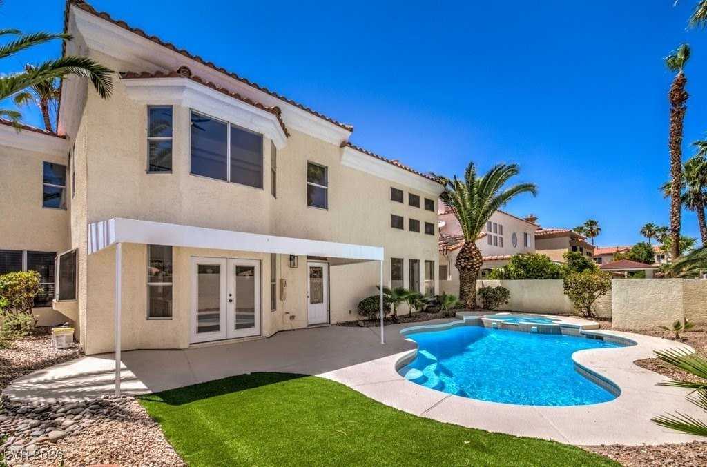 290 Francisco St - Photo 7 of 35