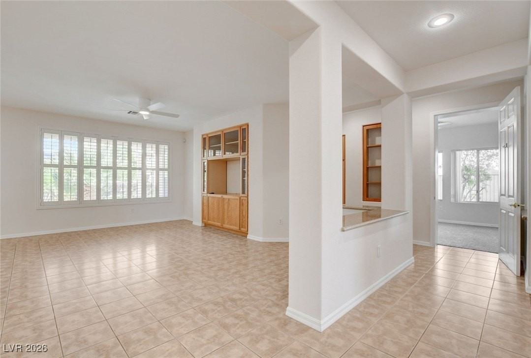 10361 Profeta Ct - Photo 7 of 50