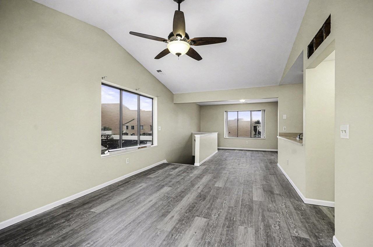 30657 Hidden Pines Ln - Photo 3 of 17