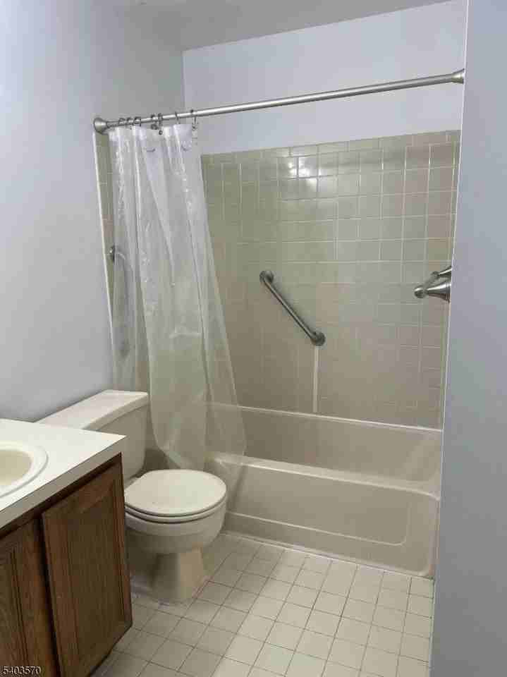 2107 Ravens Crest Dr - Photo 5 of 8