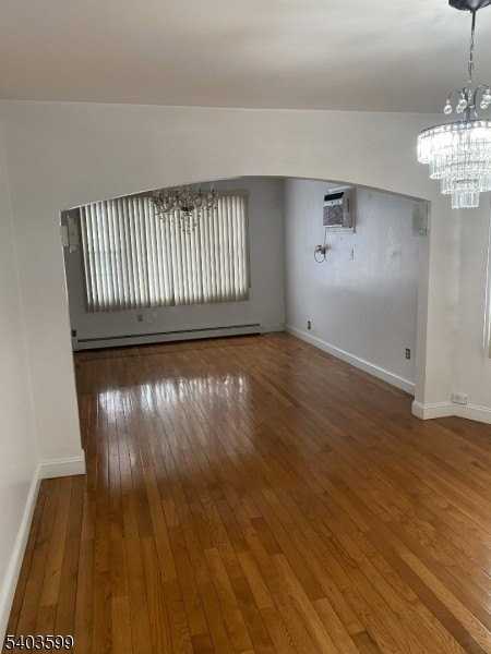 281 Buffalo Ave #3 - Photo 5 of 11