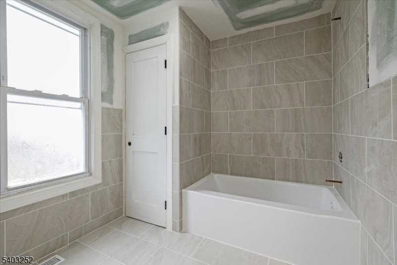 120 High St #2 - Photo 5 of 7