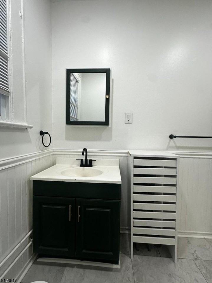 61 Wainwright St - Photo 3 of 15