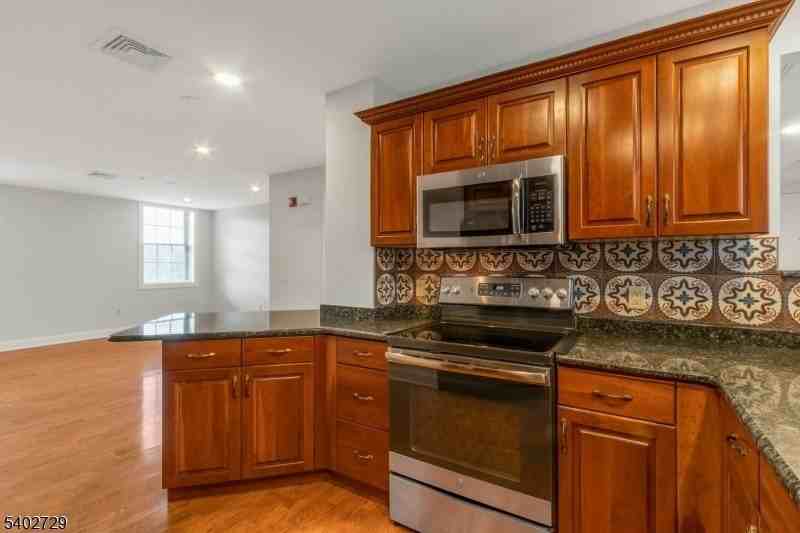 5401 Rio Vista Dr - Photo 5 of 25