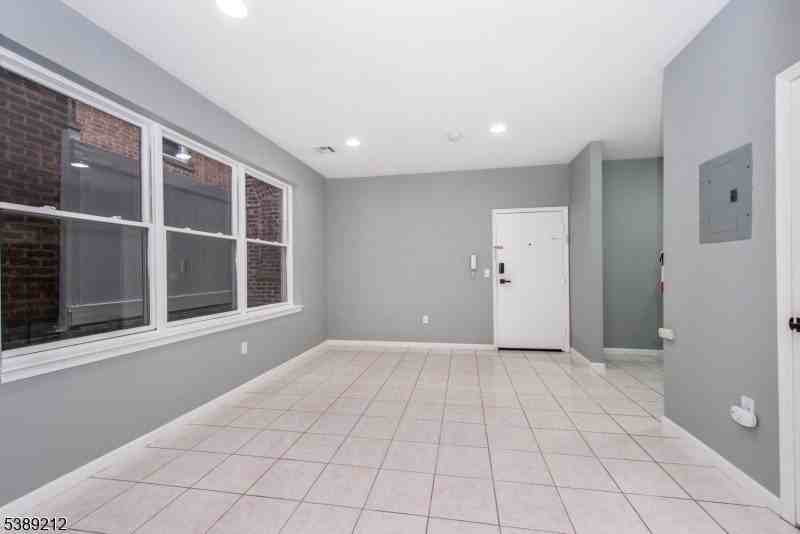 1878 Springfield Ave #2B - Photo 6 of 13