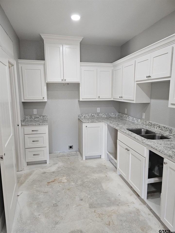 100 Cook St Unit 1 - Photo 2 of 8