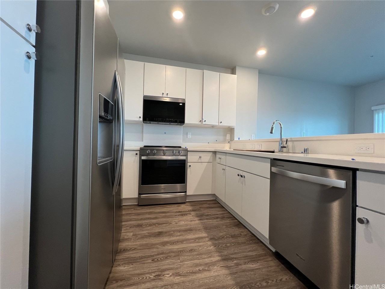 91-4099 Hikuono St Unit 312 #312 - Photo 5 of 20