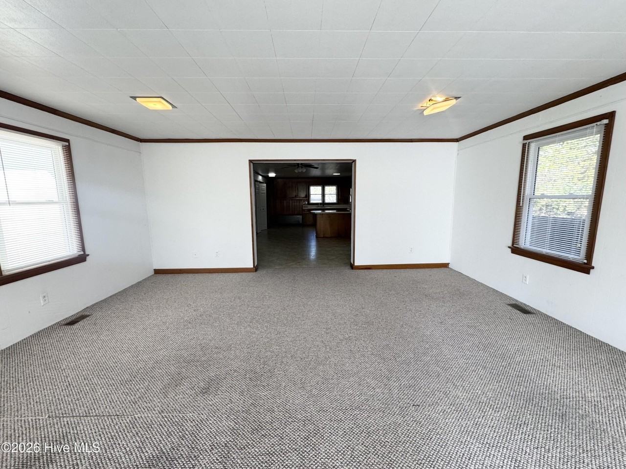 108 Jennings Dr Unit B #B - Photo 4 of 9