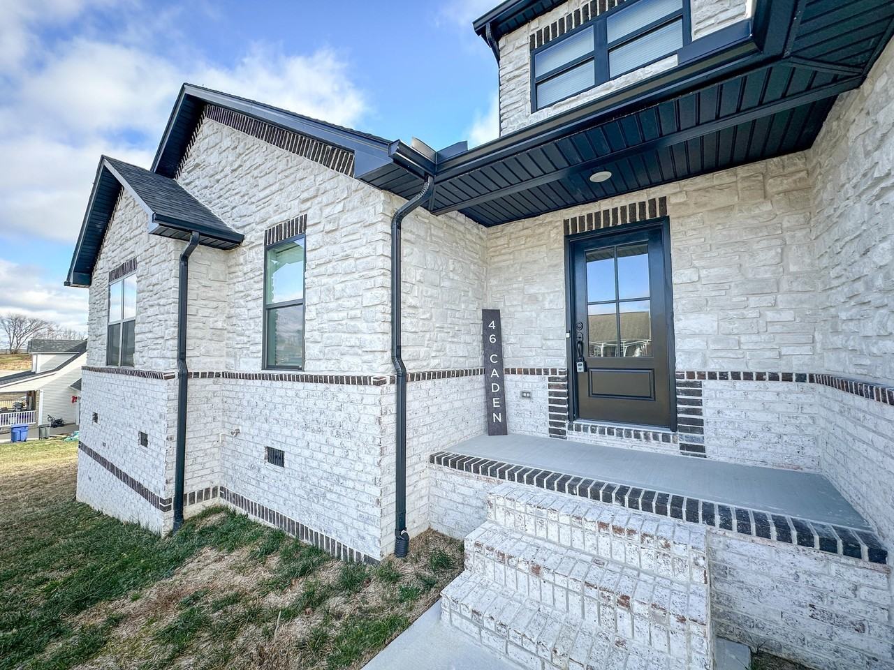 46 Caden Ln - Photo 3 of 44