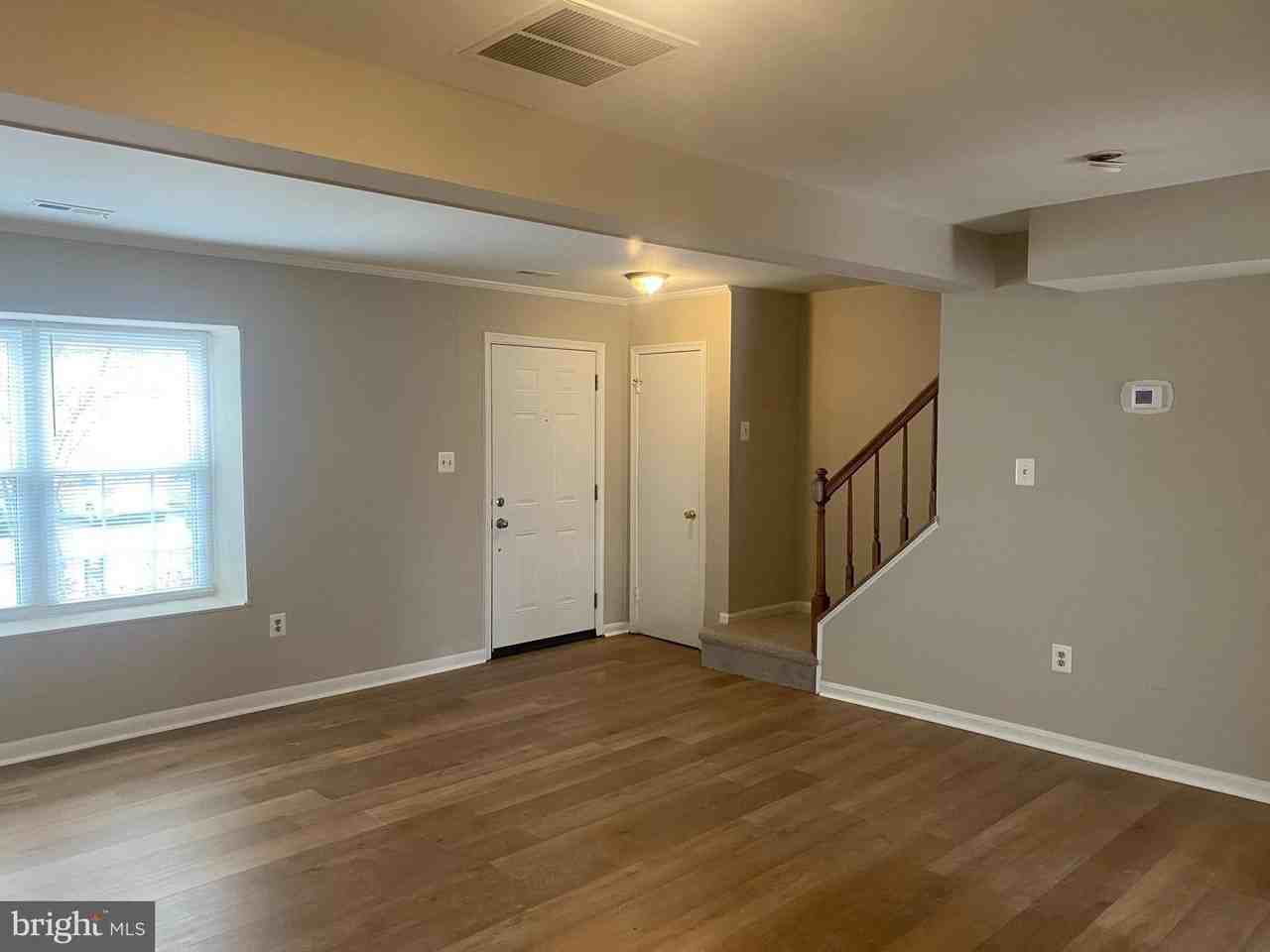 14823 Rising Sun Ln - Photo 3 of 38