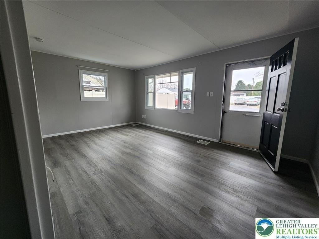 1631 North Blvd - Photo 3 of 11