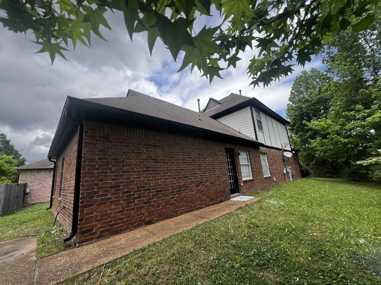 1017 Cordova Ridge Pl - Photo 3 of 14