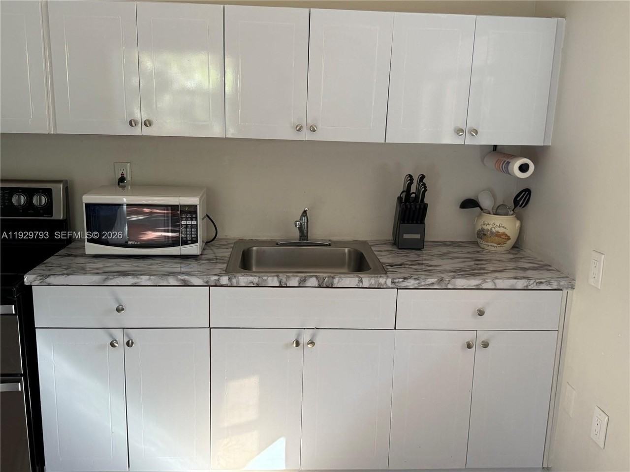 6765 Sw 19th St #BACK - Photo 5 of 11