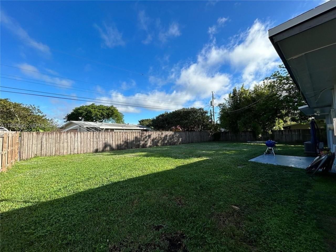 6829 Nw 12th St #6829 - Photo 2 of 27