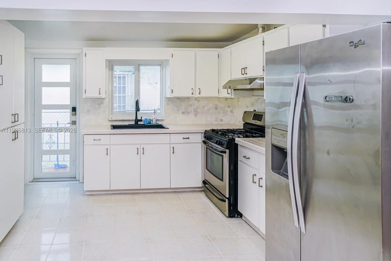 5911 Sw 6th St #2 - Photo 2 of 9