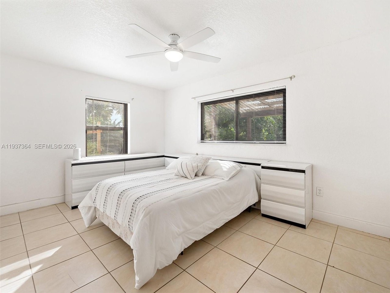 700 Sw 12th St - Photo 5 of 22