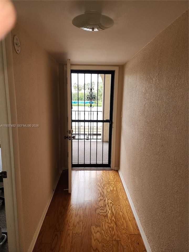 1631 Riverview Rd #203 - Photo 5 of 13