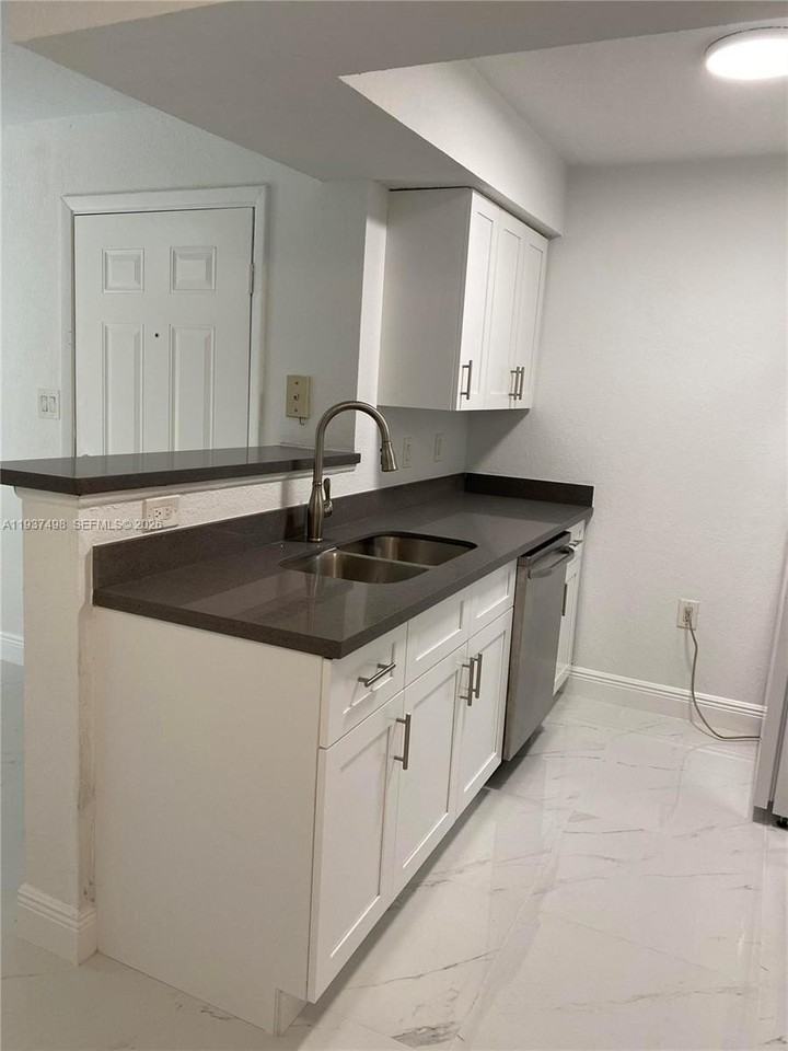 15560 Sw 104th Ter #619 - Photo 6 of 29