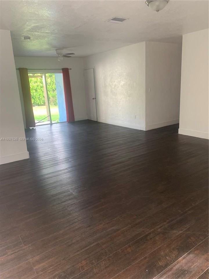 2355 Nw 207th St #0 - Photo 7 of 33