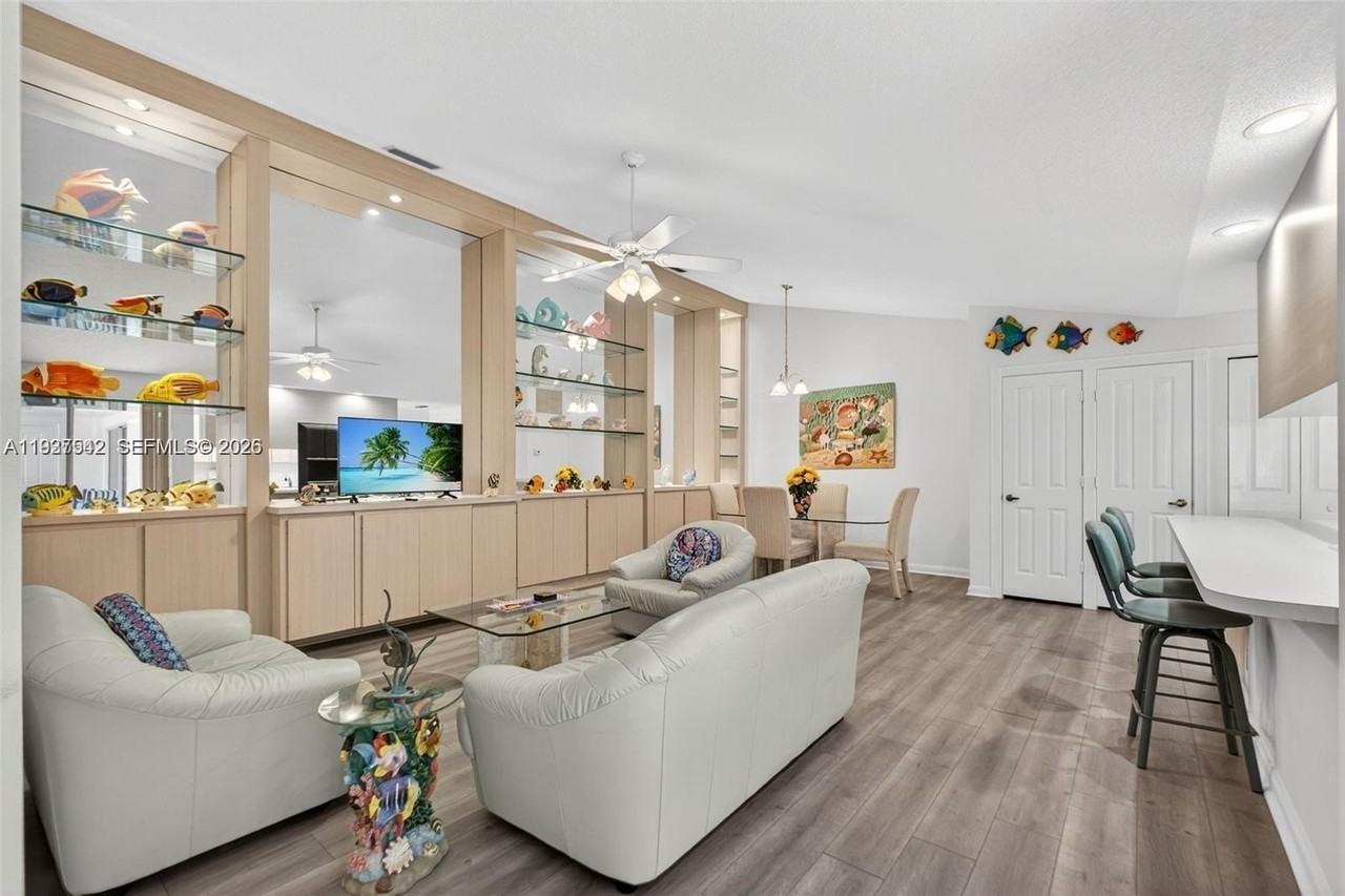 7102 Geminata Oak Ct #7102 - Photo 5 of 28